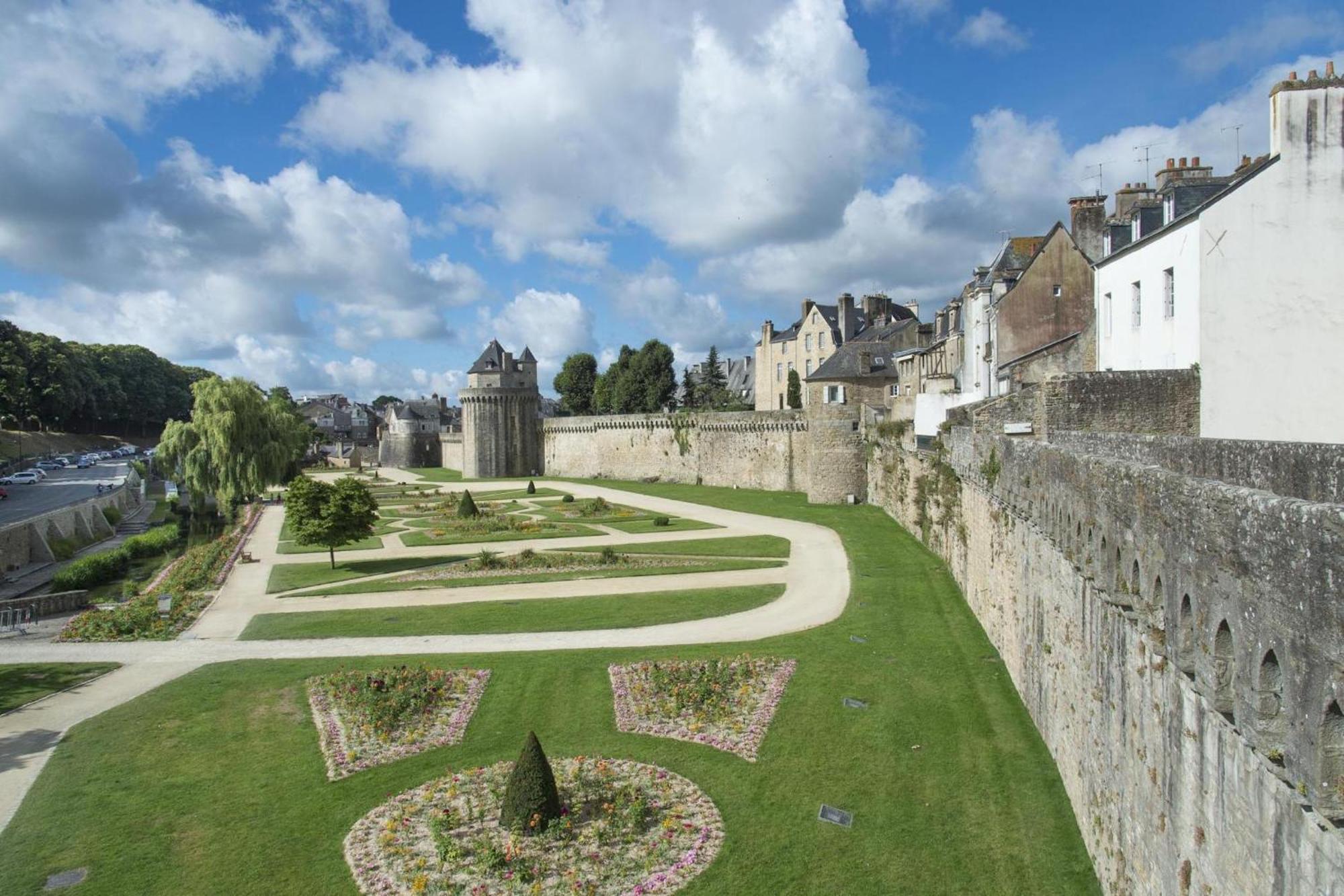 Appartement Neuf Rdc Avec Terrasse A Vannes Centre מראה חיצוני תמונה